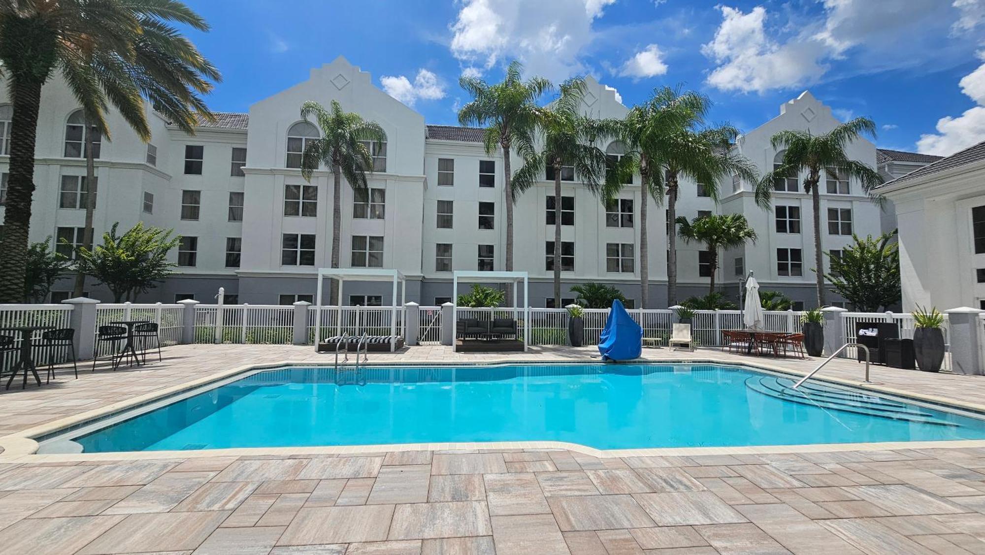 Surestay Plus By Best Western Orlando Lake Buena Vista Eksteriør billede