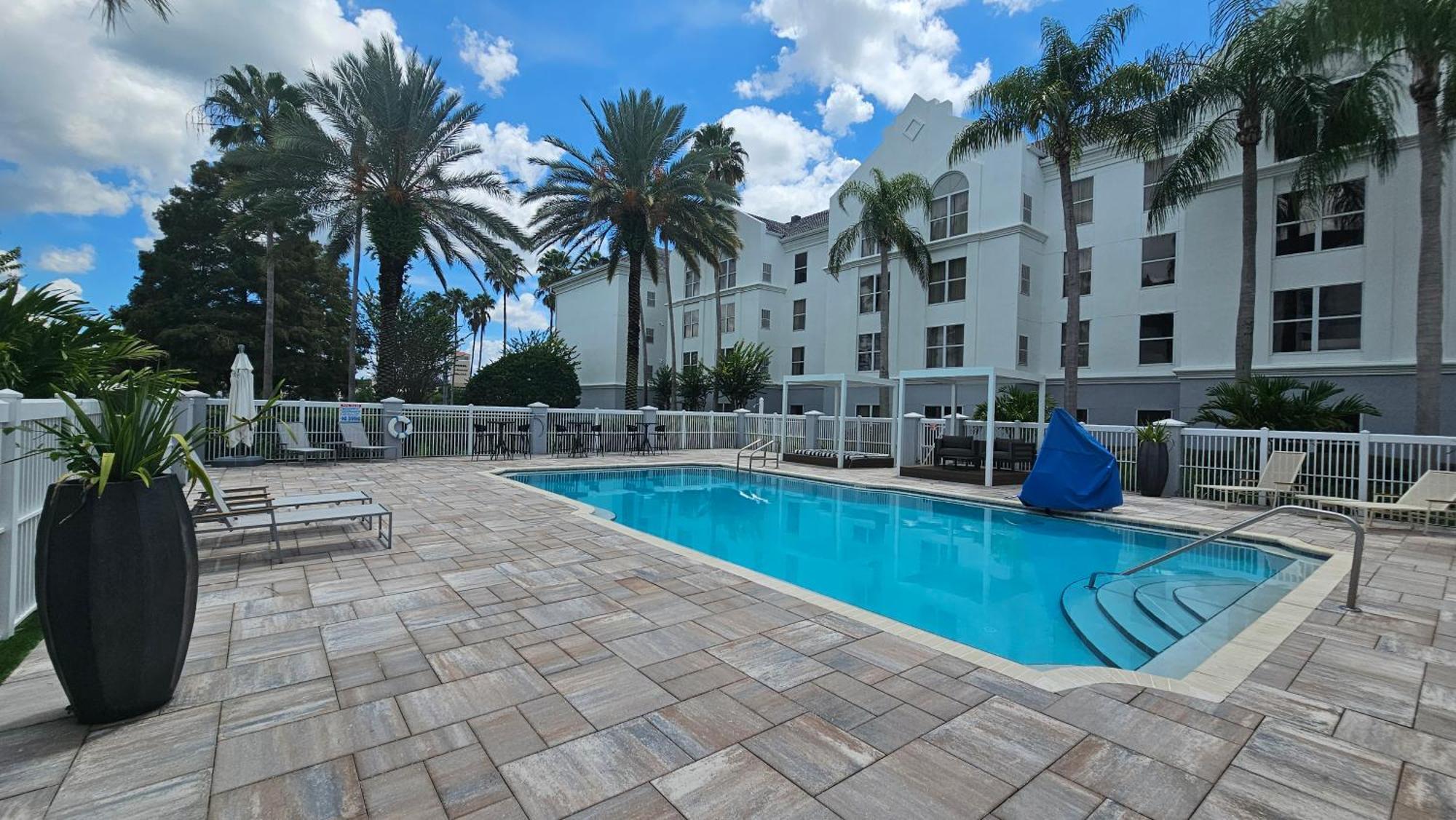 Surestay Plus By Best Western Orlando Lake Buena Vista Eksteriør billede