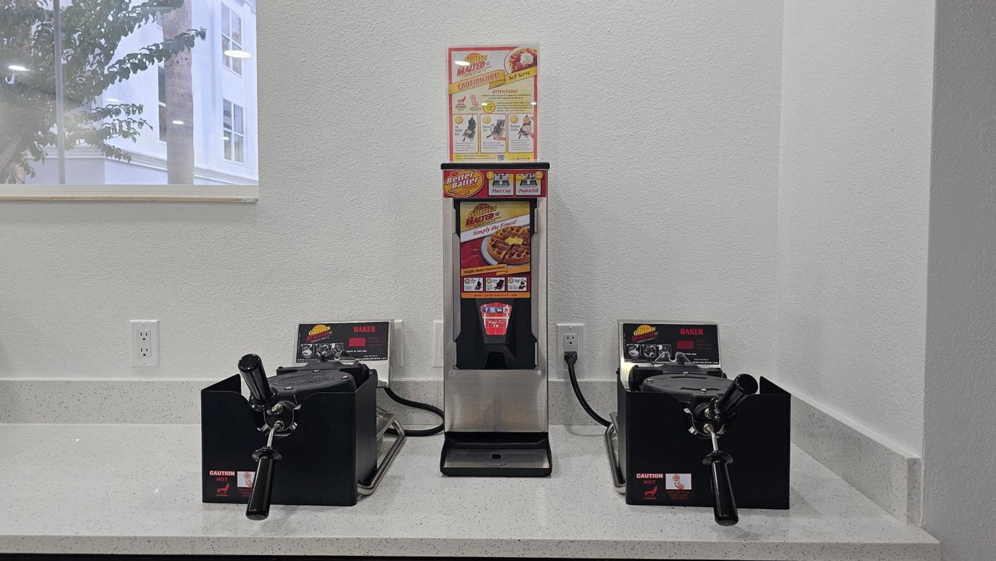 Surestay Plus By Best Western Orlando Lake Buena Vista Eksteriør billede